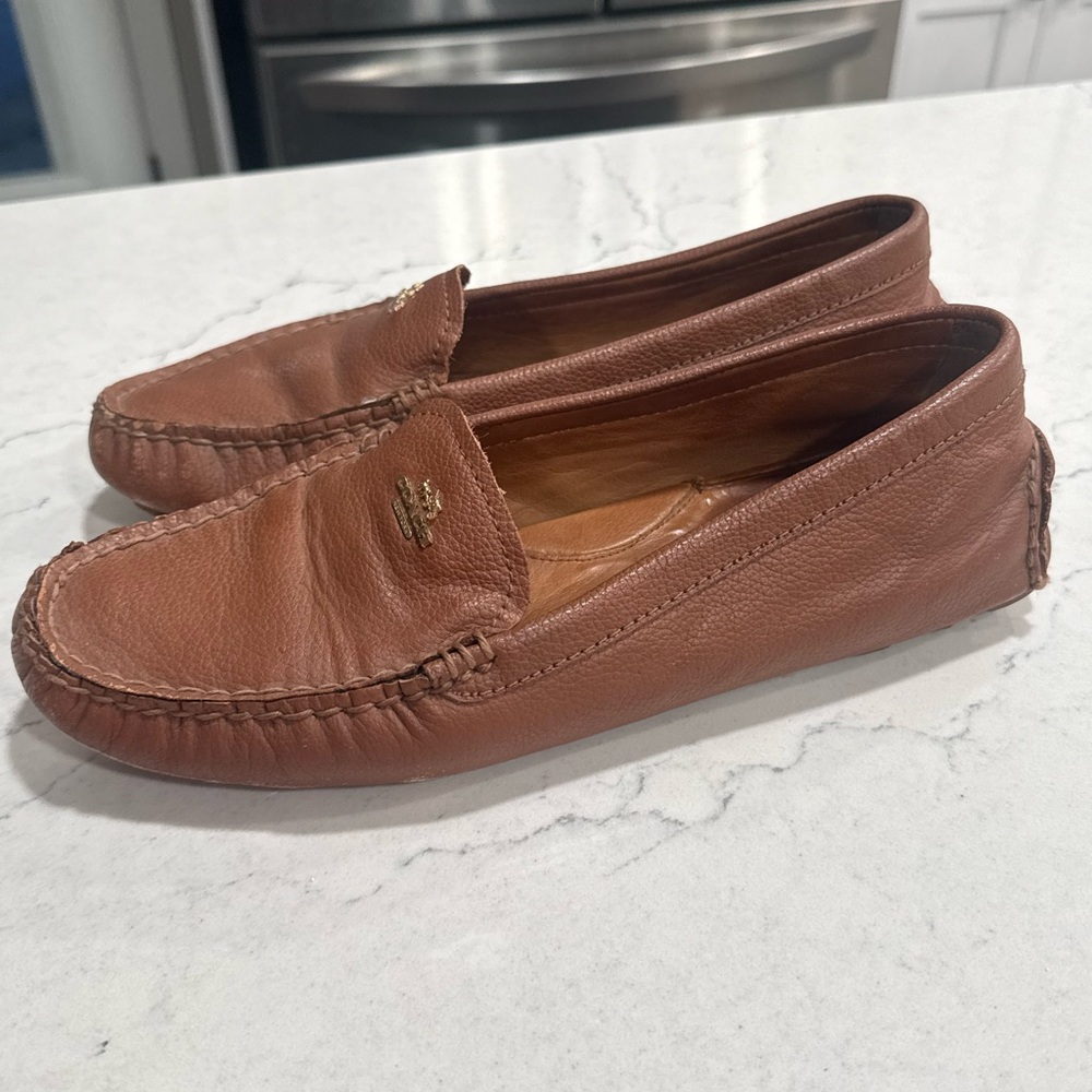 Coach Leather Loafer Flats Gold Logo Women's Size 10B Preppy - Picture 2 of 16